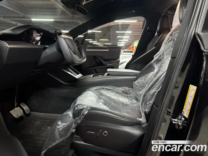 Tesla Model X — фото 10