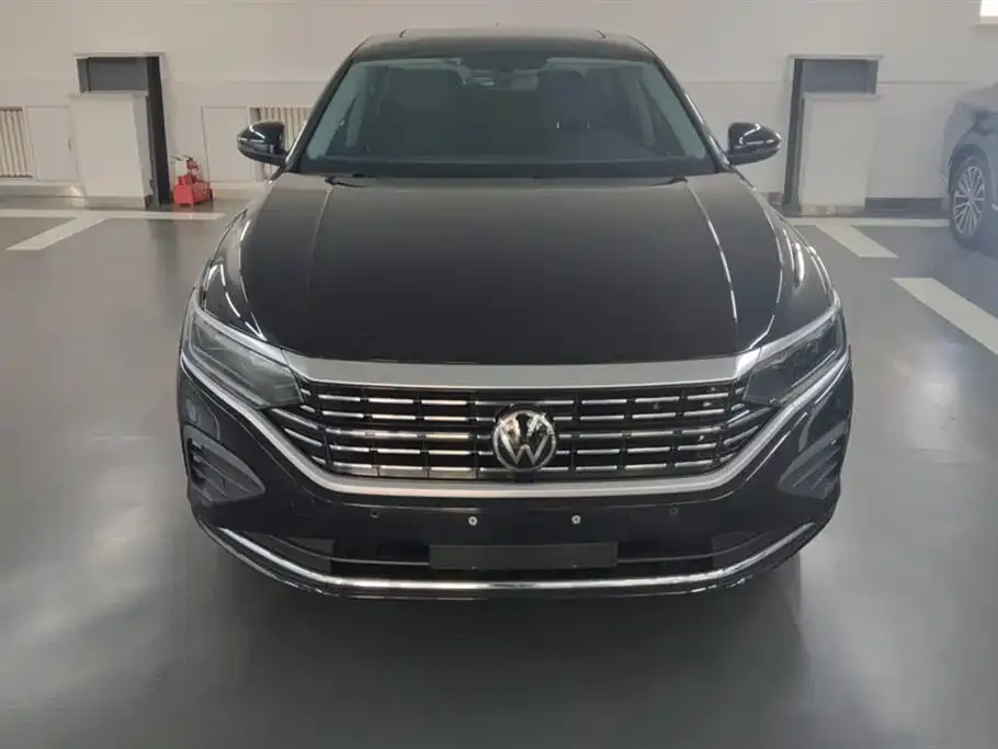 Volkswagen Passat — фото 2