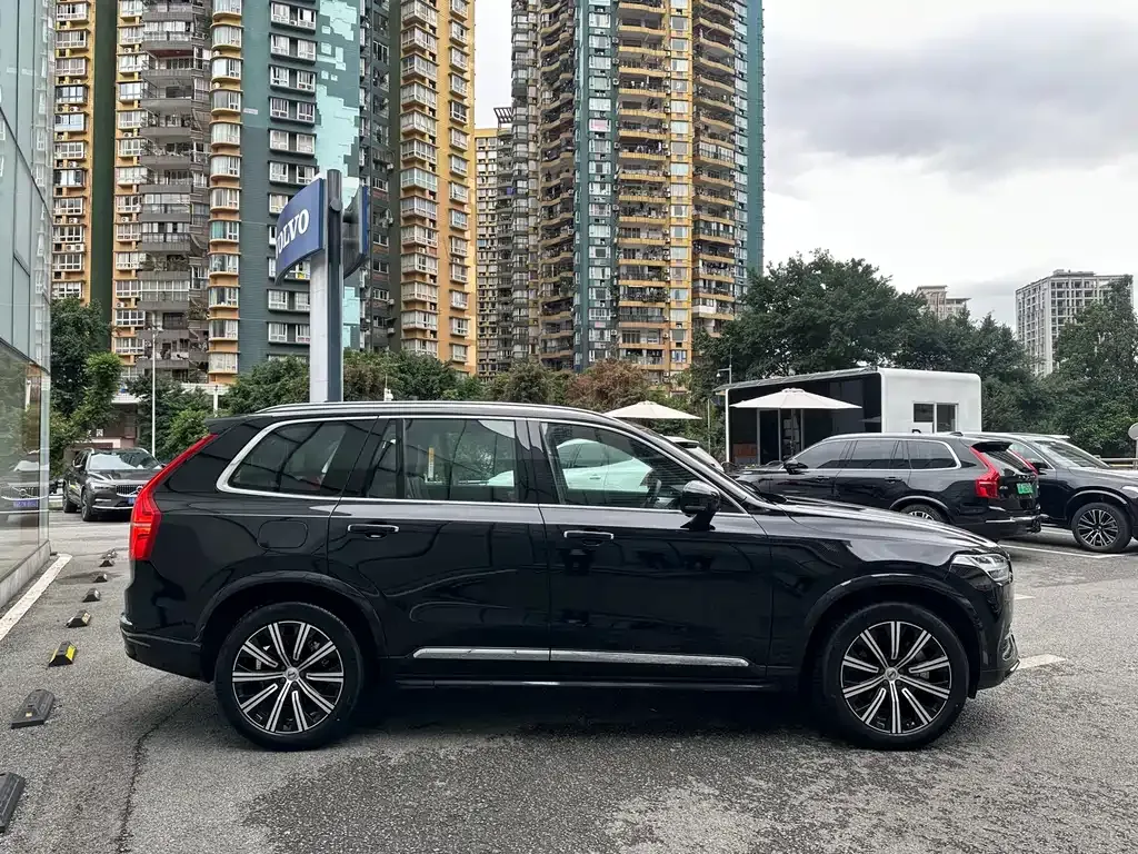 Volvo XC90 — фото 4