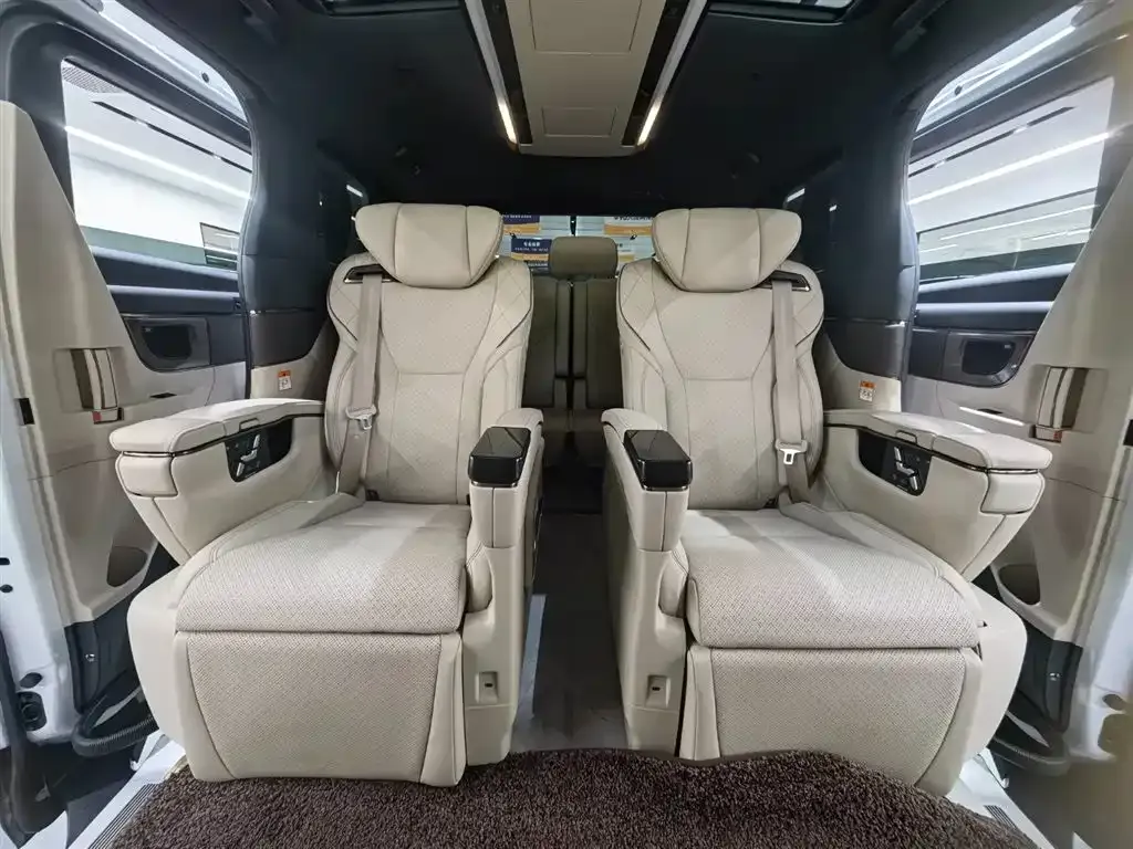 Toyota Alphard — фото 8