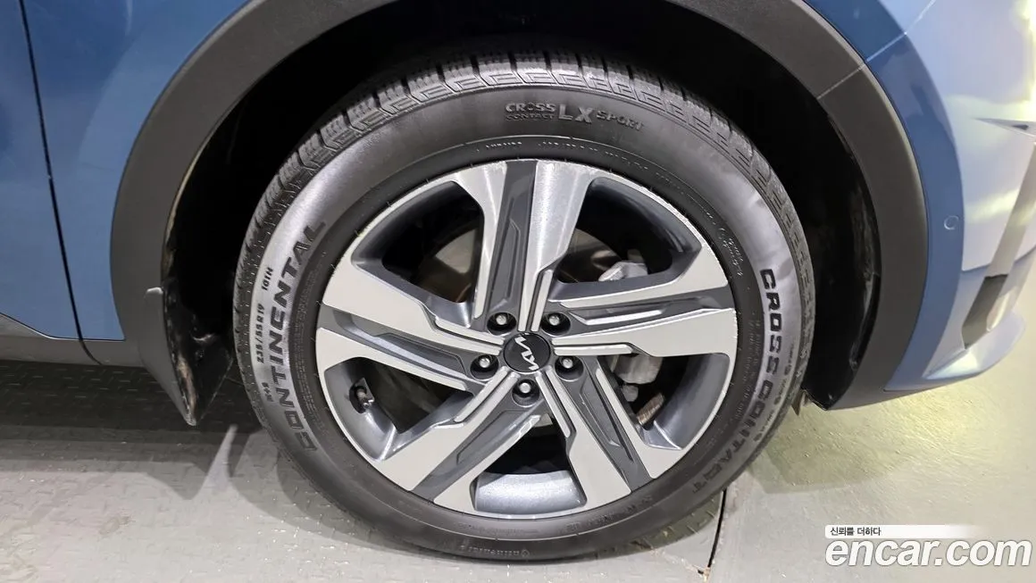 Kia Sorento — фото 5