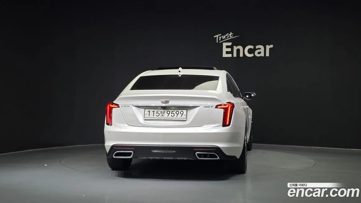 Cadillac CT5 — фото 4