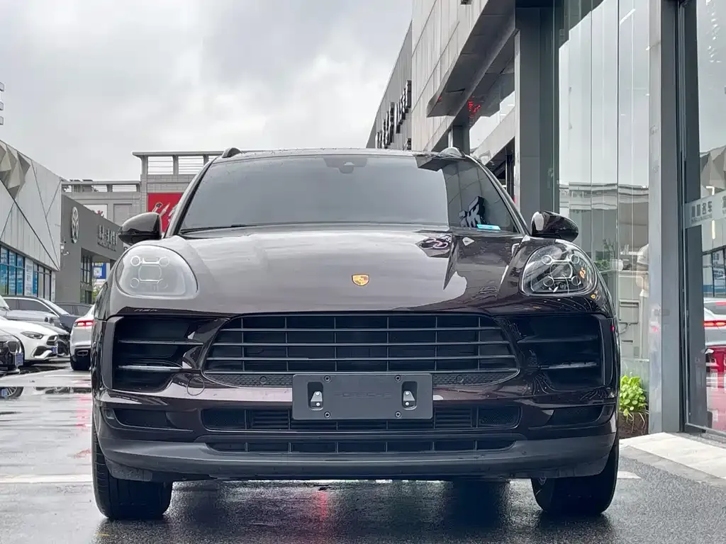 Porsche Macan — фото 1