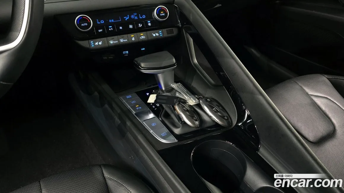 Hyundai AVANTE — фото 9