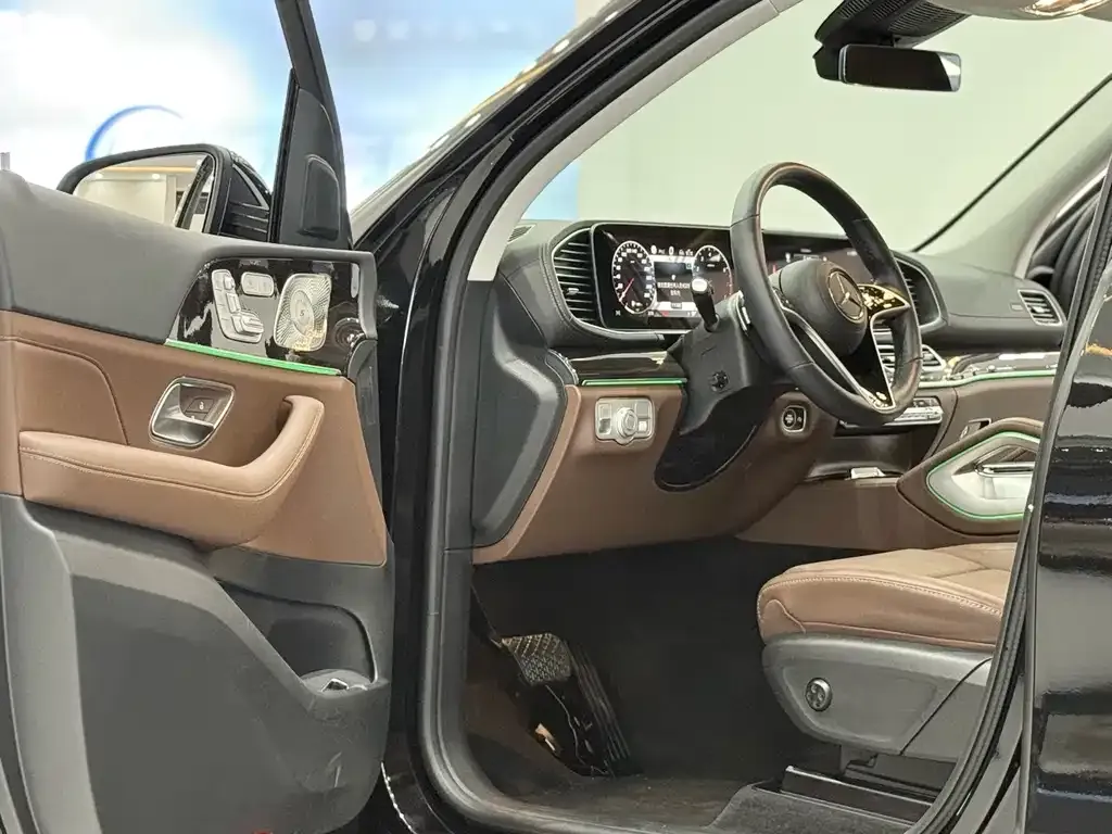 Mercedes-Benz GLE — фото 5
