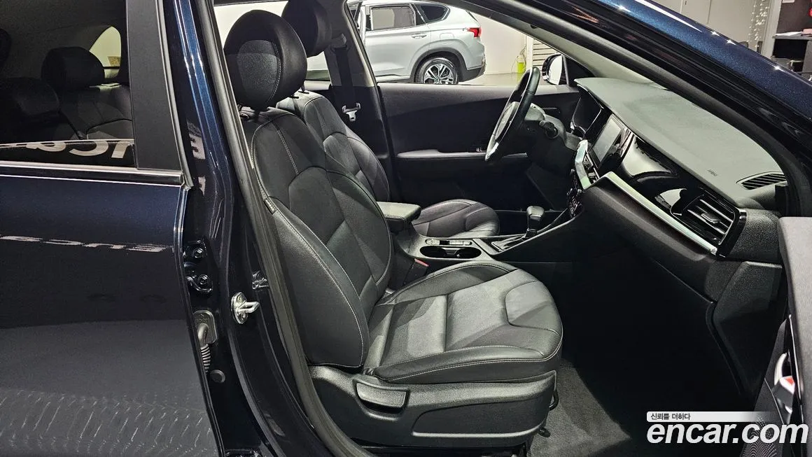 Kia Niro — фото 10