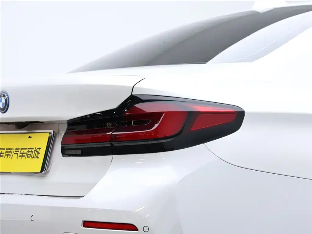 BMW 5 Series New Energy — фото 5