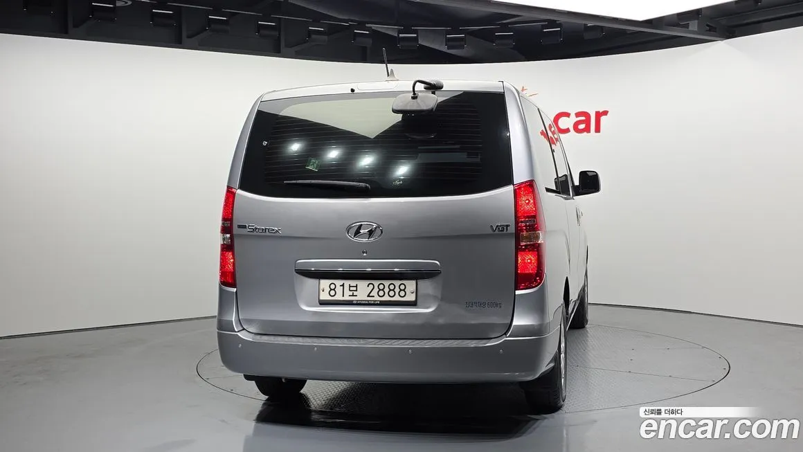 Hyundai Starex — фото 4