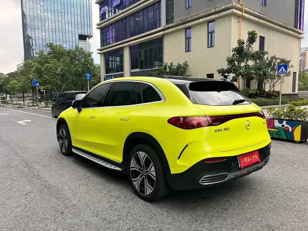 Mercedes-Benz EQE SUV — фото 6