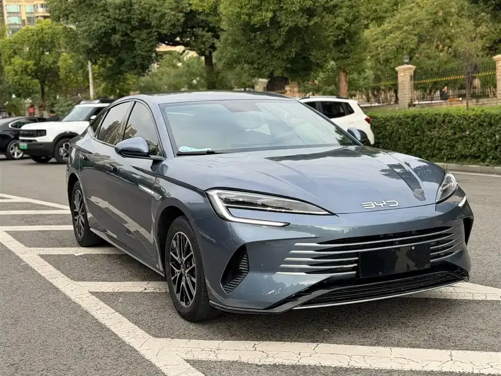 BYD Seal — фото 3
