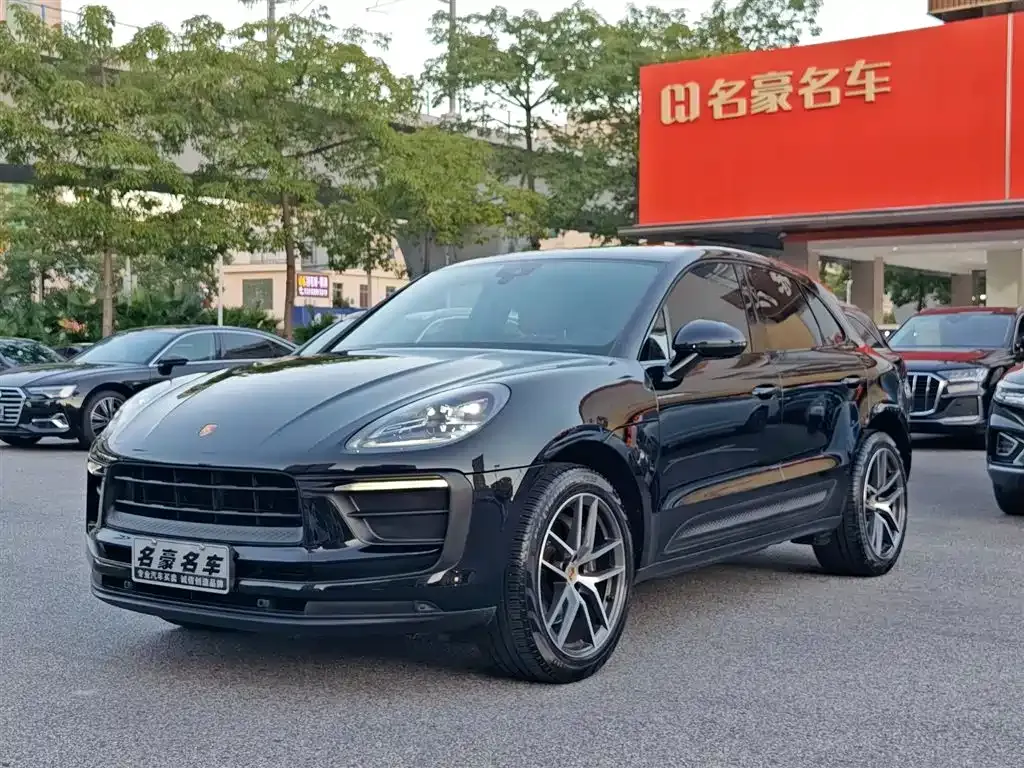 Porsche Macan — фото 1