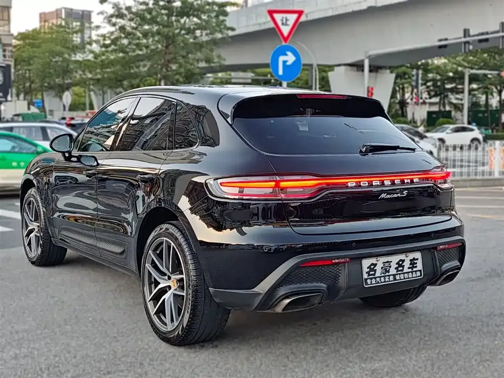 Porsche Macan — фото 4