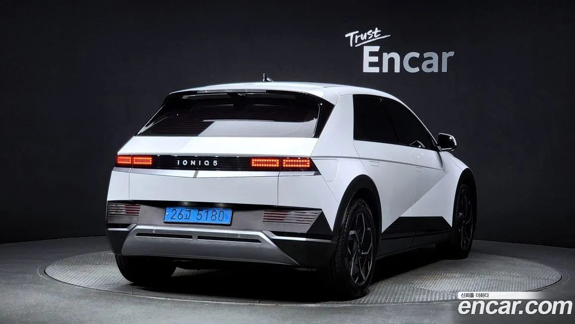 Hyundai Ioniq5 — фото 2