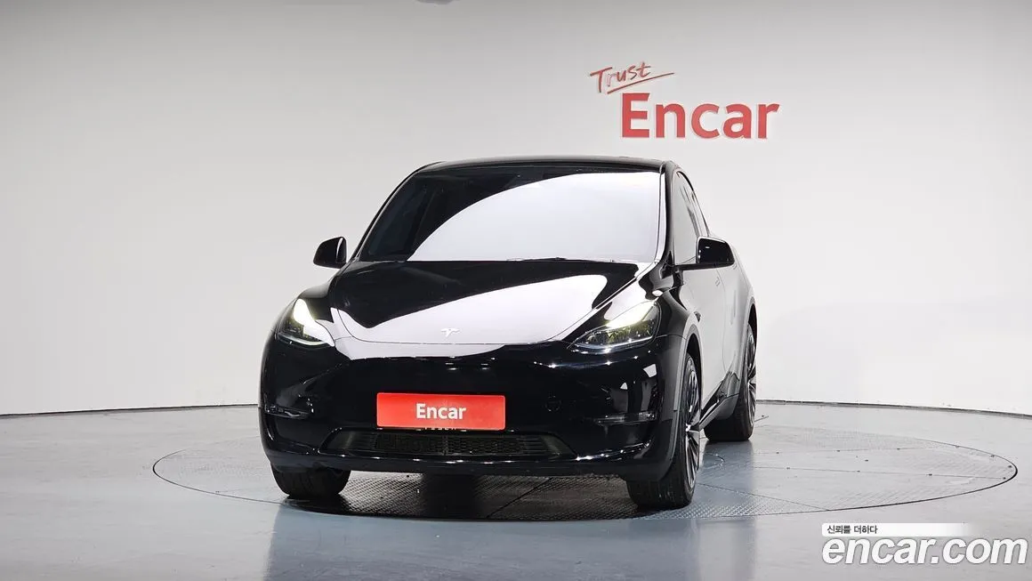Tesla Model Y — фото 3