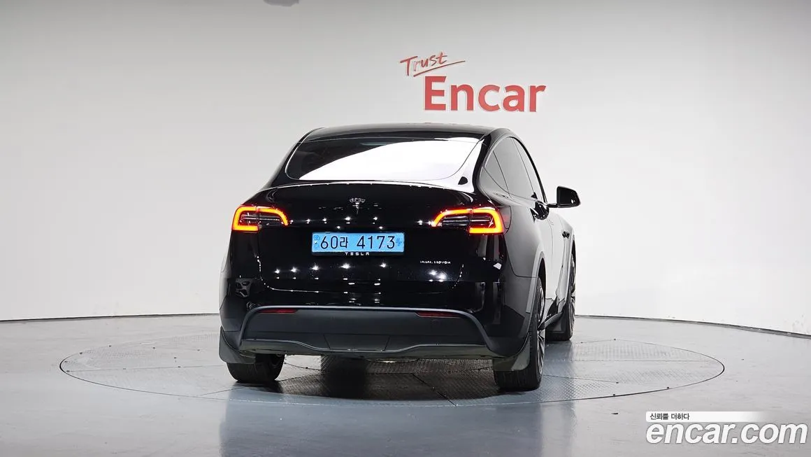 Tesla Model Y — фото 4