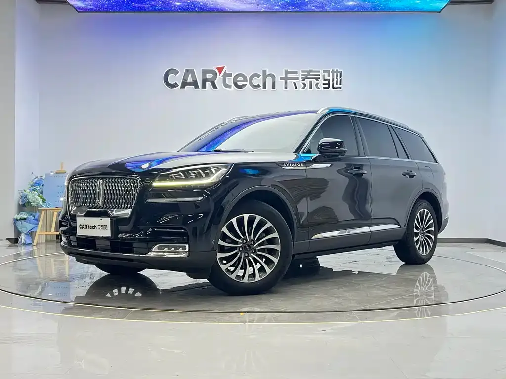 Lincoln Aviator — фото 1