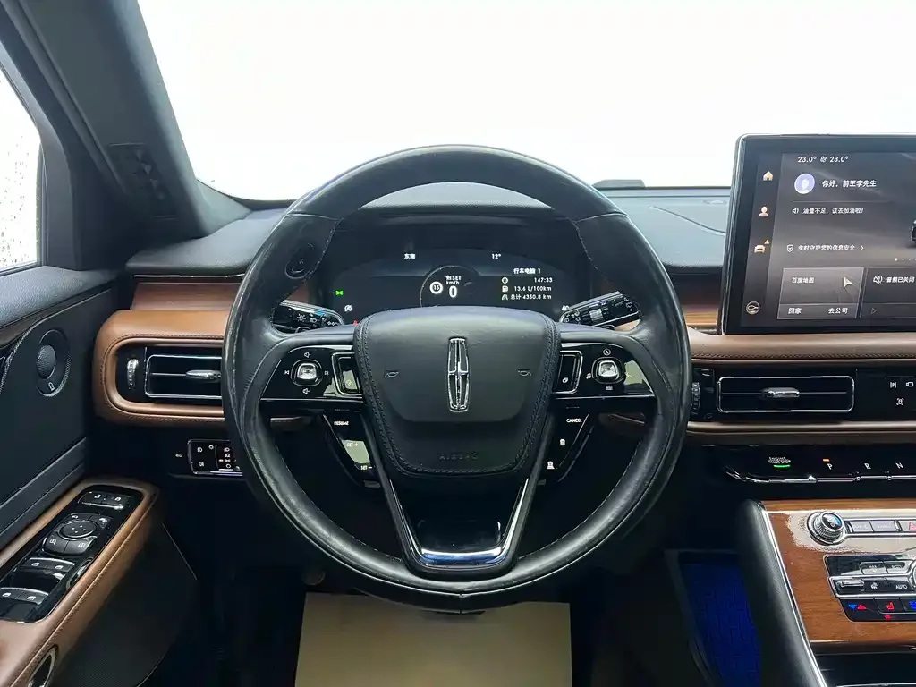 Lincoln Aviator — фото 9