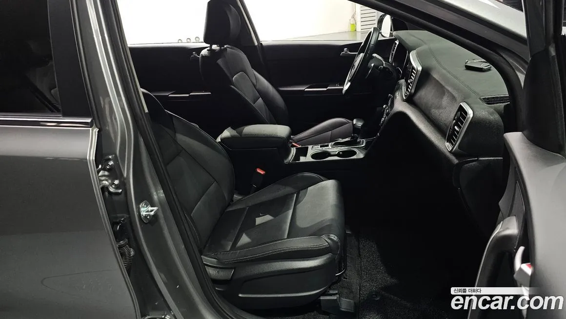 Kia Sportage — фото 10