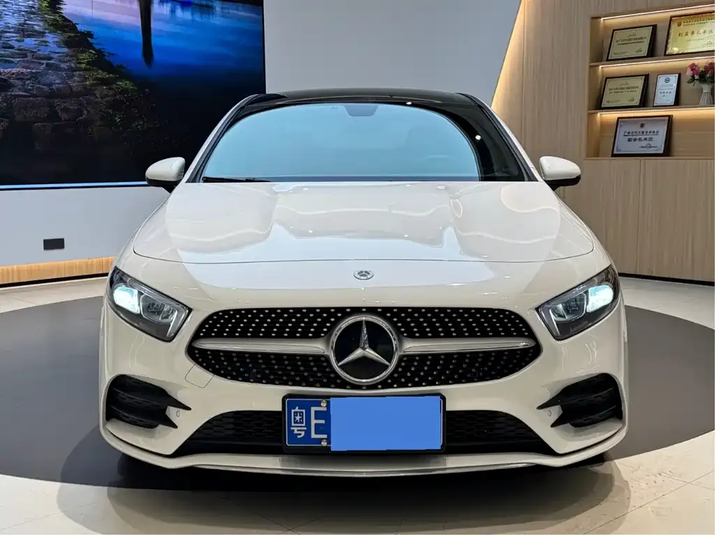 Mercedes-Benz A-Class — фото 1