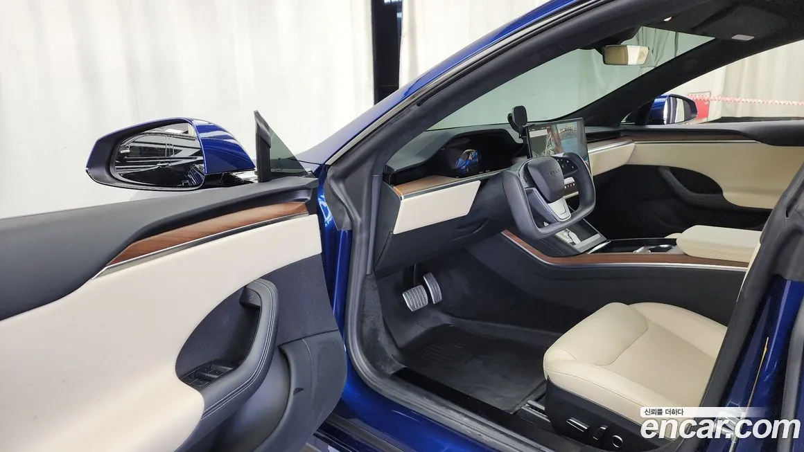 Tesla Model S — фото 10