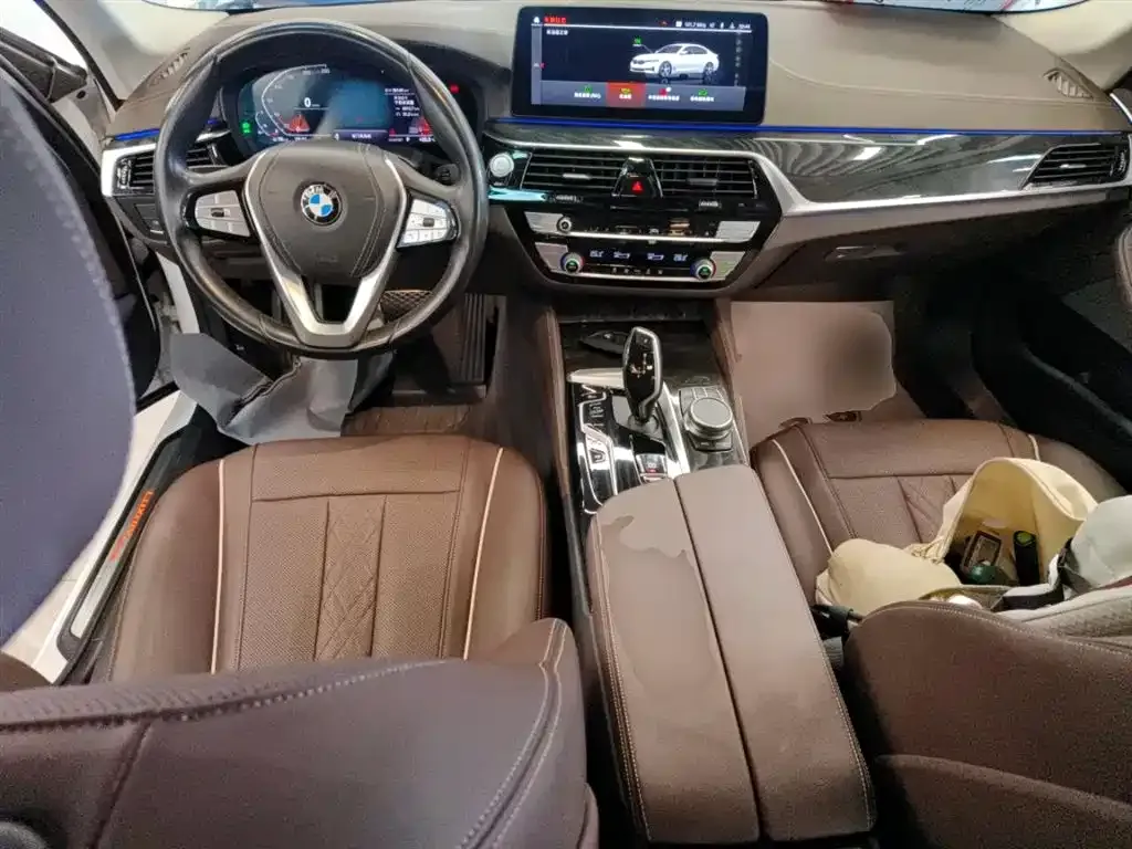 BMW 5 Series — фото 10