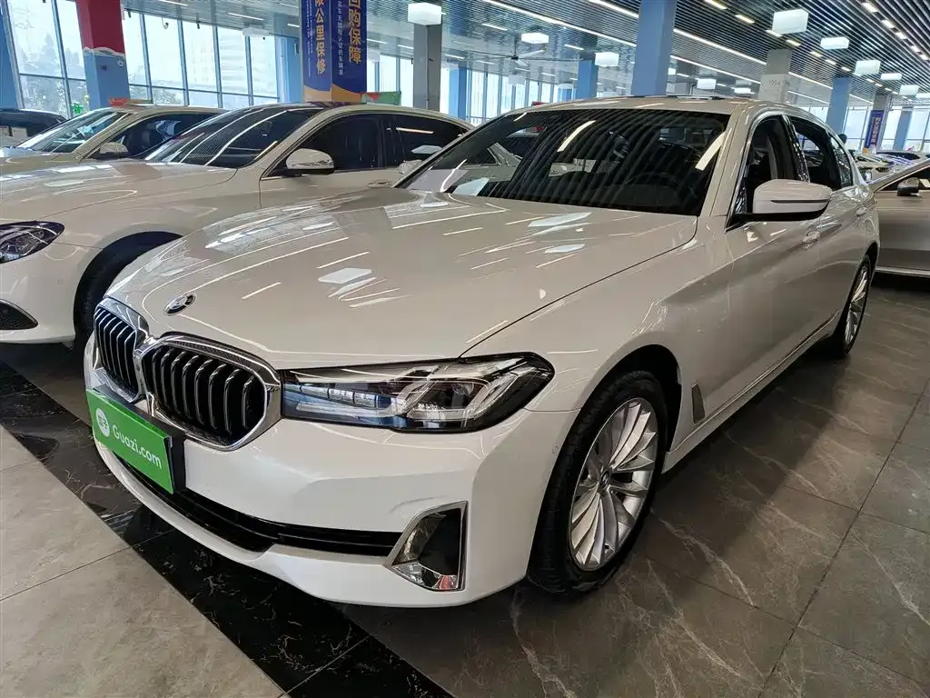 BMW 5 Series — фото 2