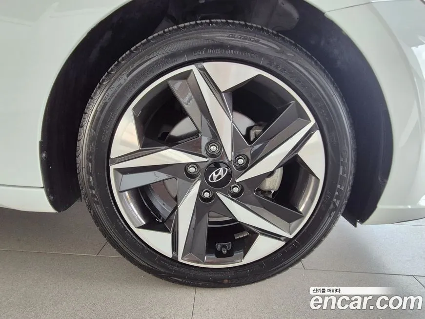 Hyundai AVANTE — фото 4