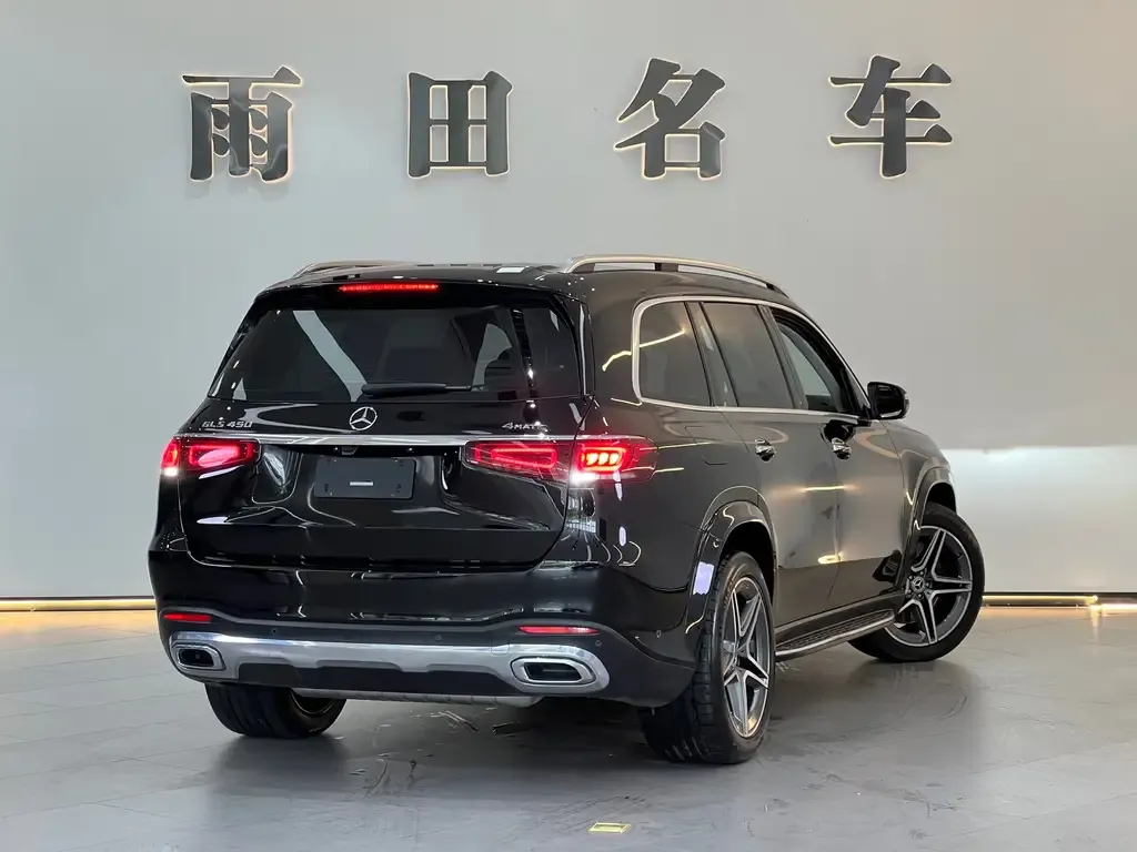 Mercedes-Benz GLS — фото 6