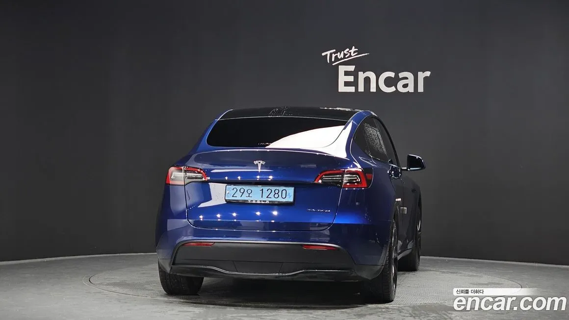 Tesla Model Y — фото 4