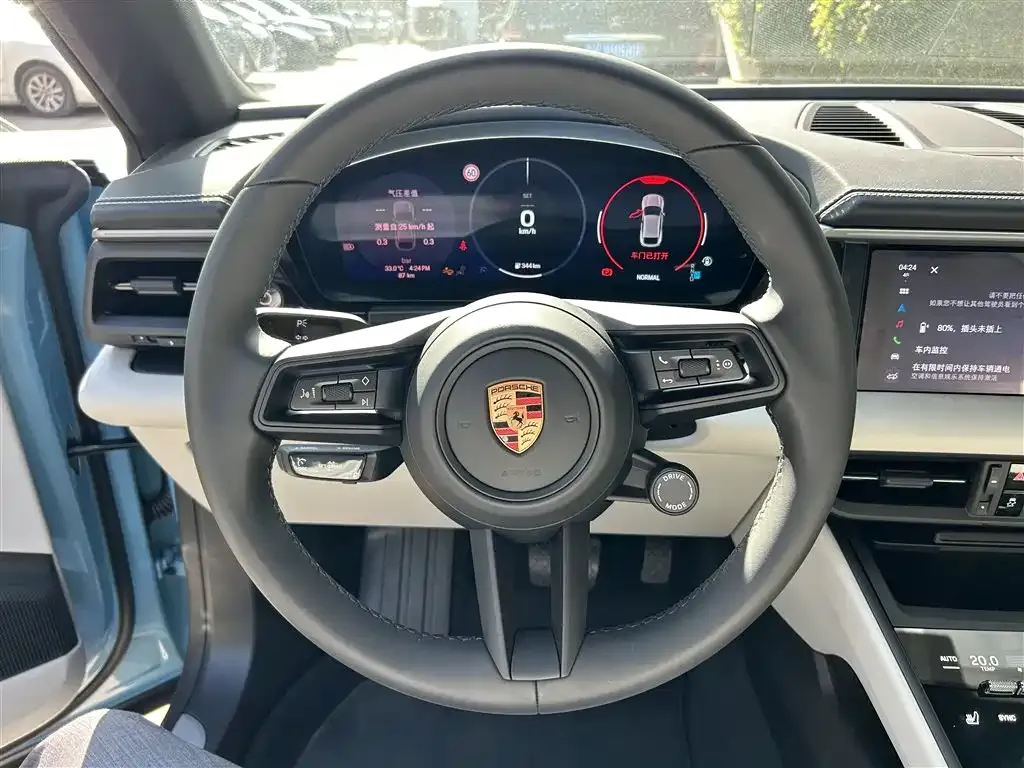 Porsche Macan EV — фото 7