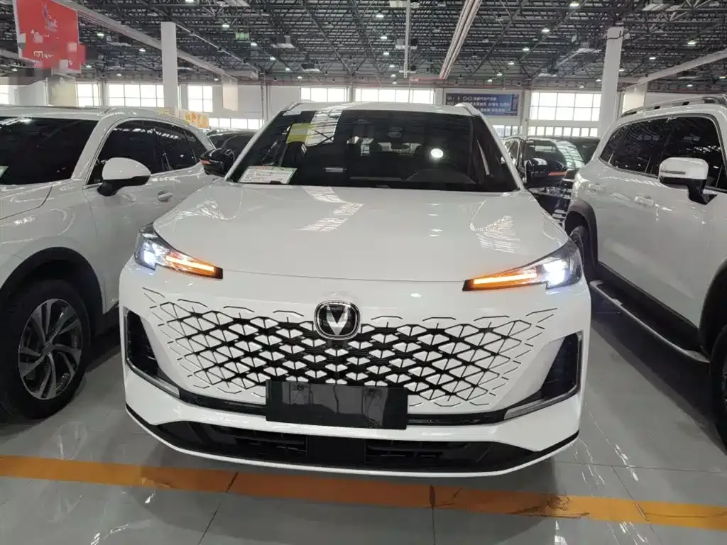 Changan CS55PLUS — фото 3