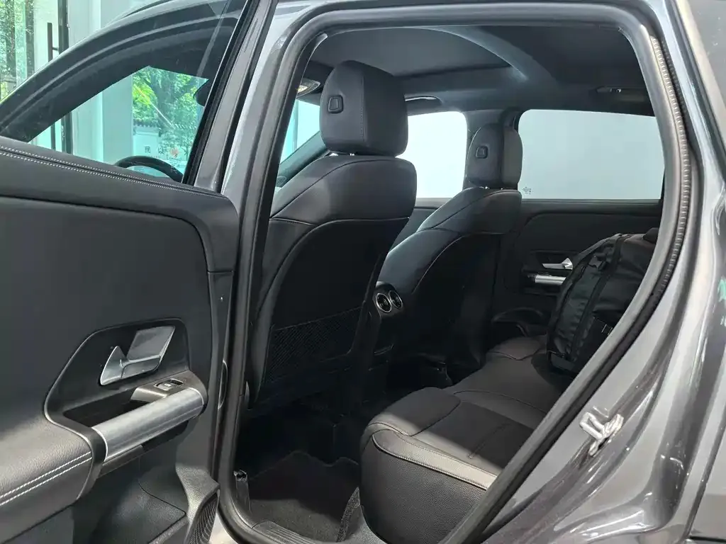 Mercedes-Benz GLA — фото 5