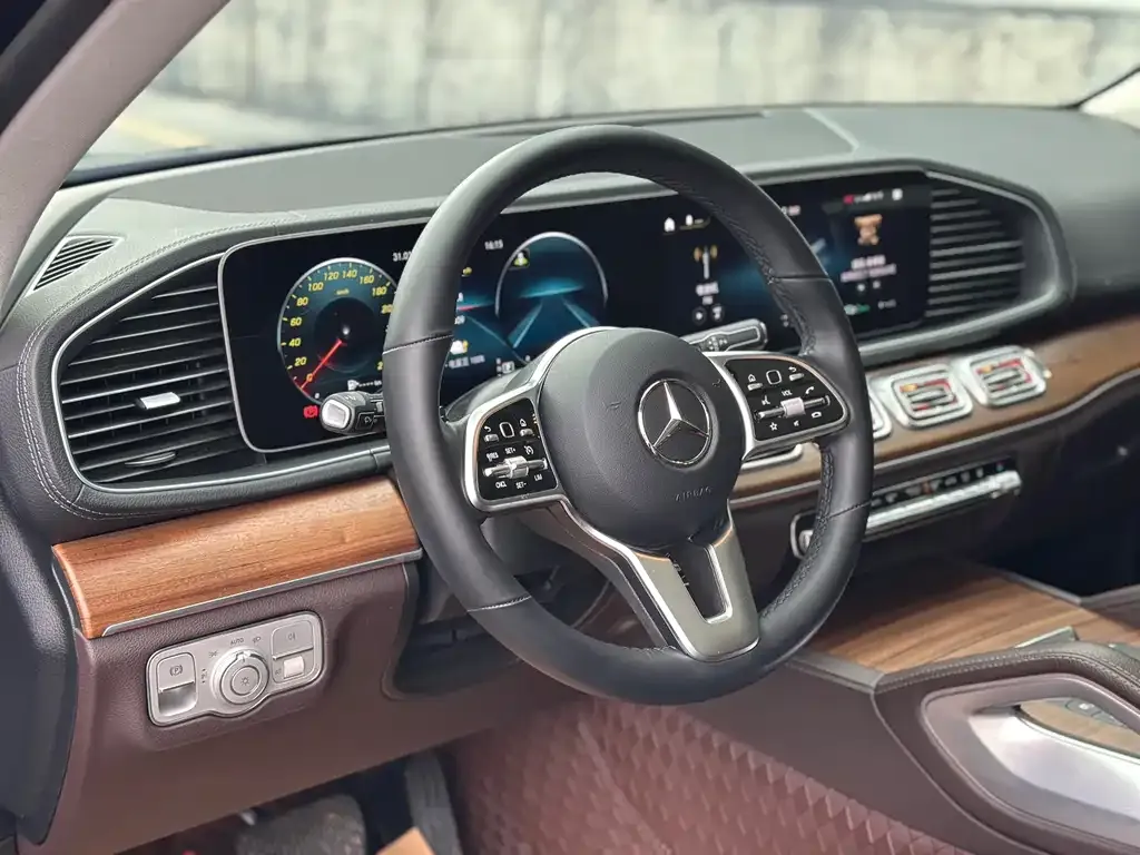Mercedes-Benz GLE New Energy — фото 9