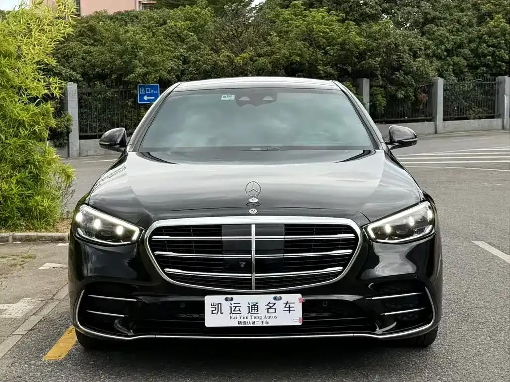 Mercedes-Benz S-Class — фото 1
