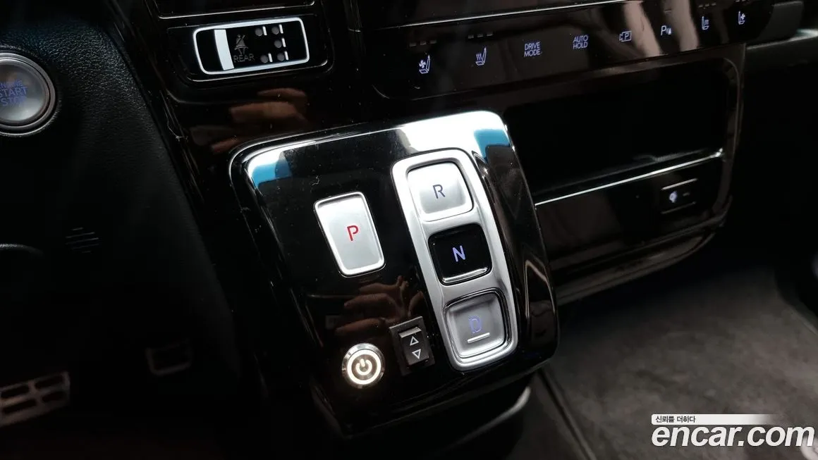 Hyundai Staria — фото 9