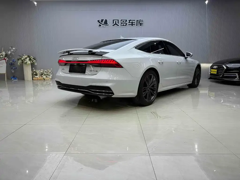 Audi A7 — фото 5