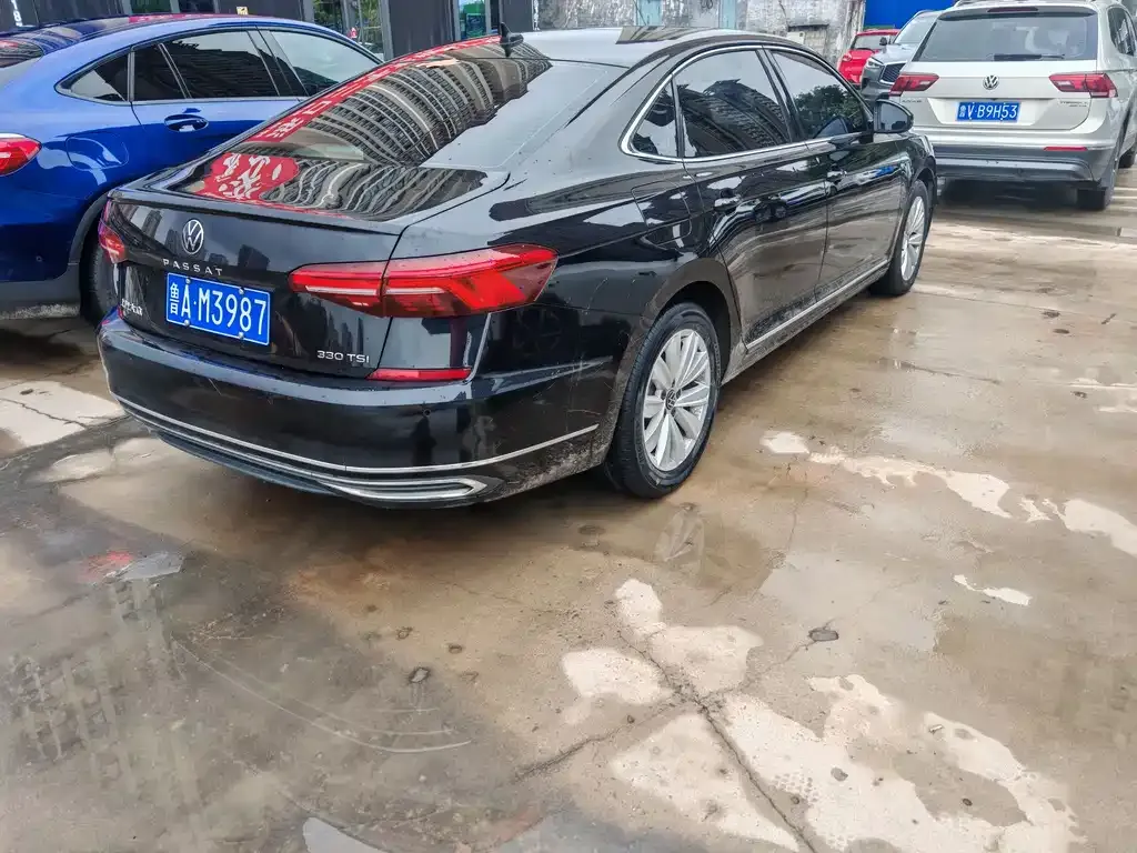 Volkswagen Passat — фото 4