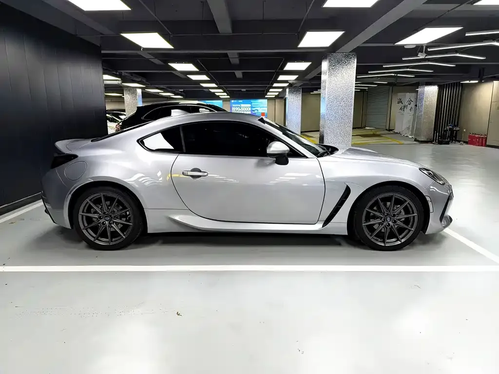 Subaru BRZ — фото 4