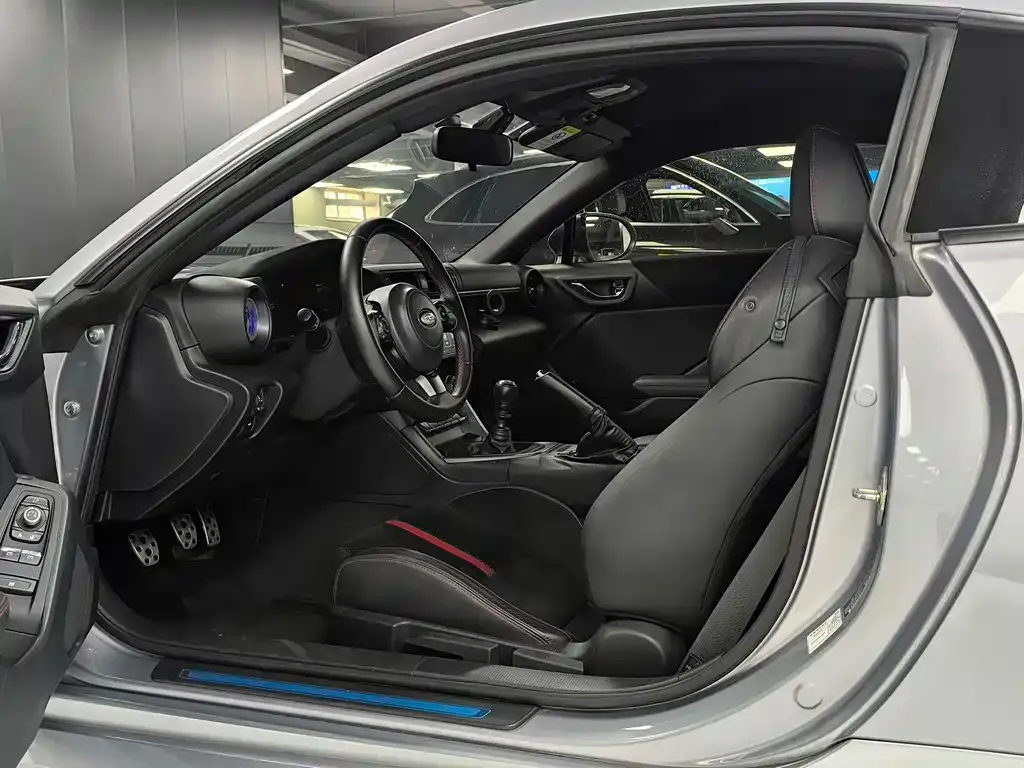 Subaru BRZ — фото 5