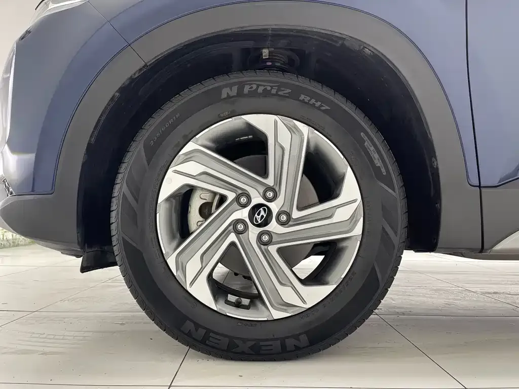 Hyundai Santa Fe — фото 4