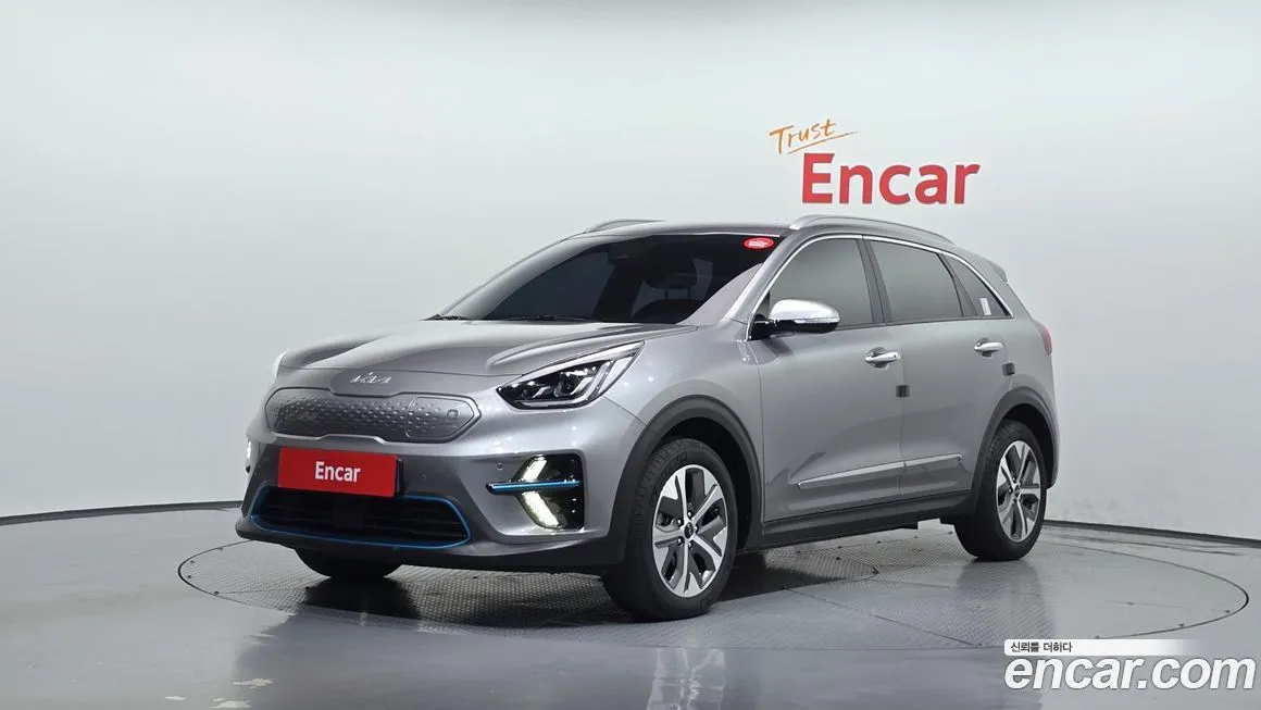 Kia Niro — фото 1