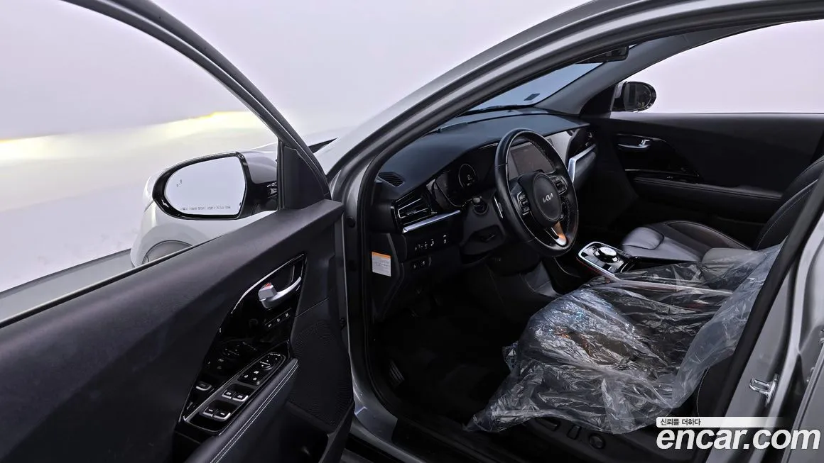 Kia Niro — фото 10