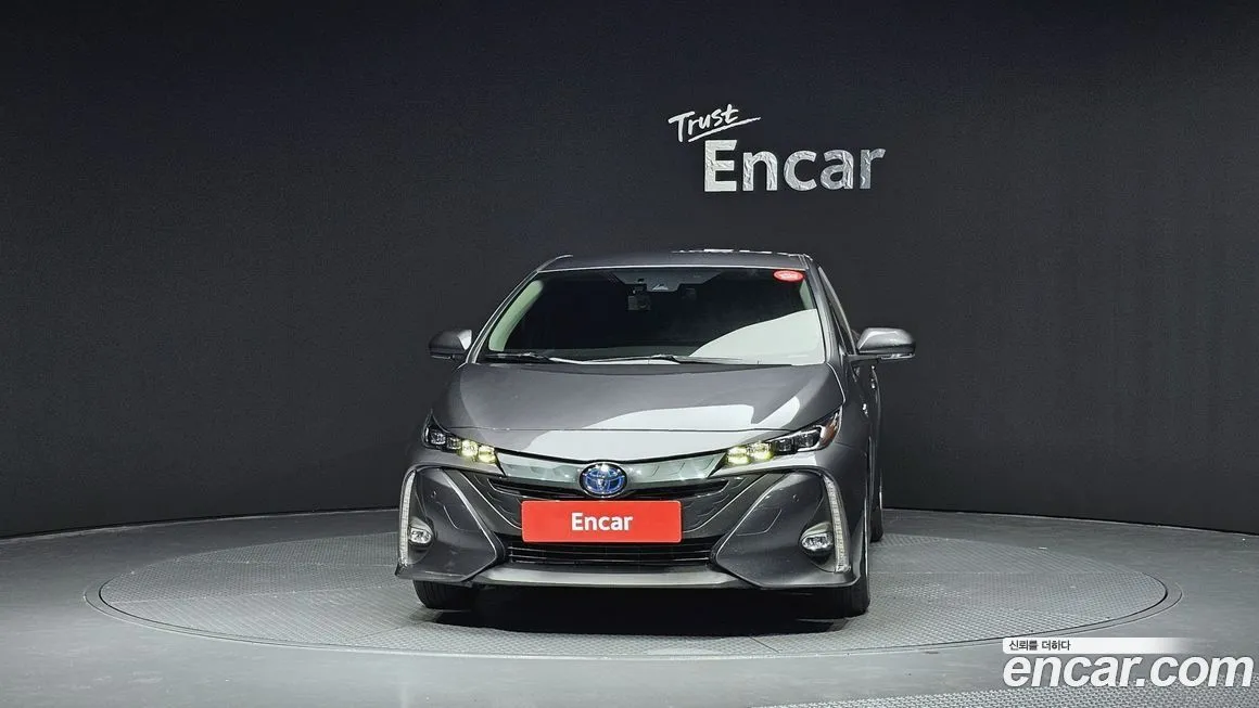 Toyota Prius — фото 3
