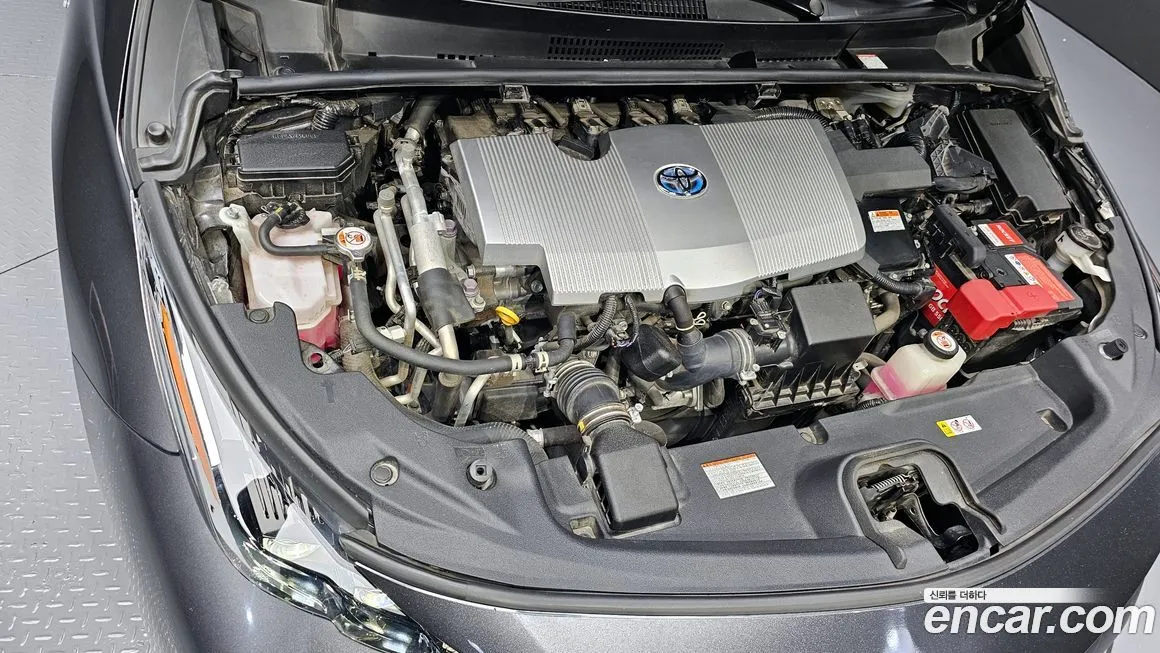 Toyota Prius — фото 6