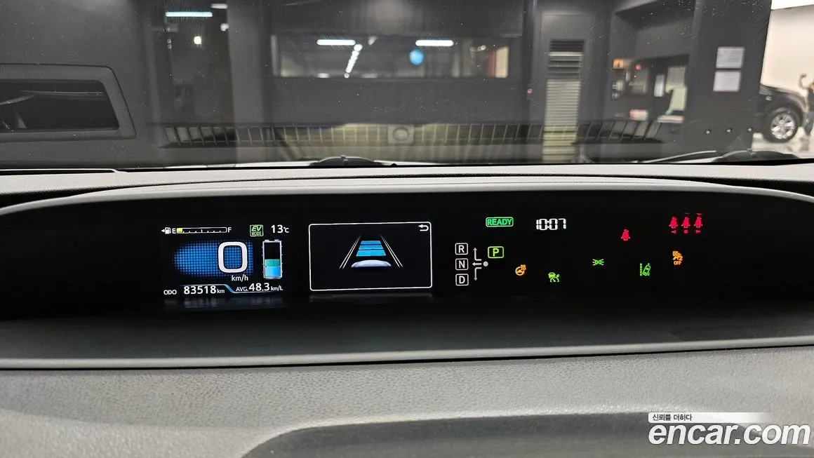 Toyota Prius — фото 8