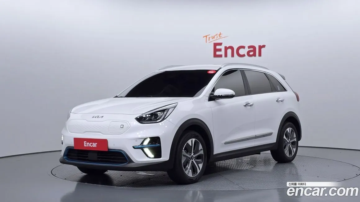 Kia Niro — фото 1