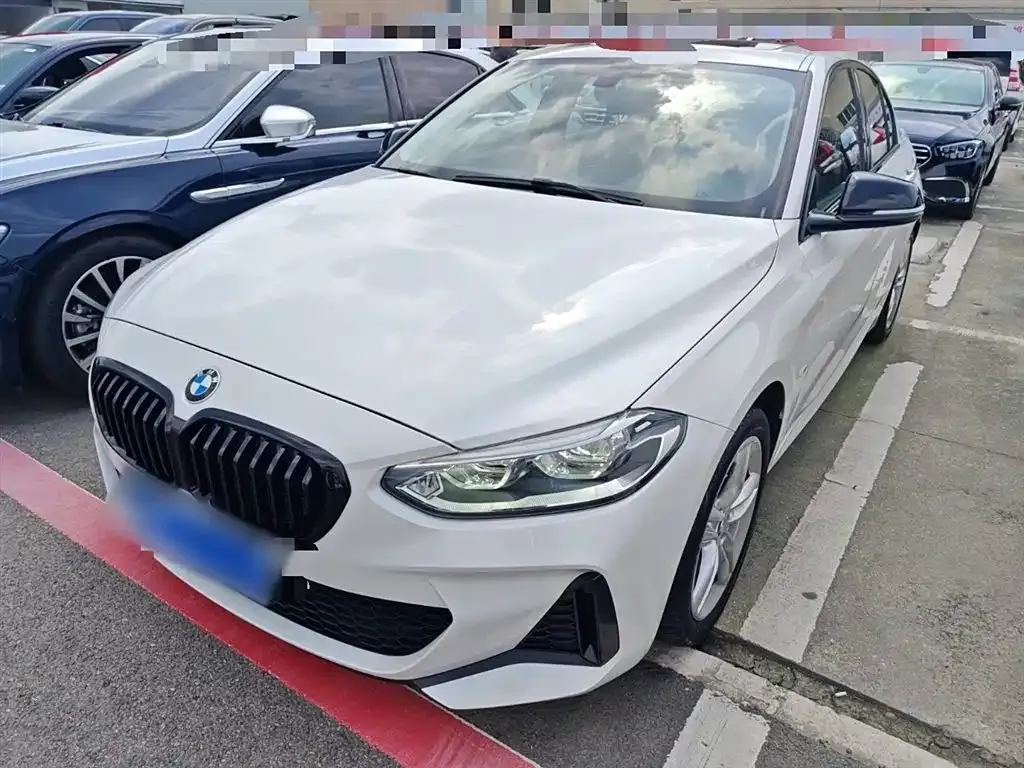 BMW 1 Series — фото 1