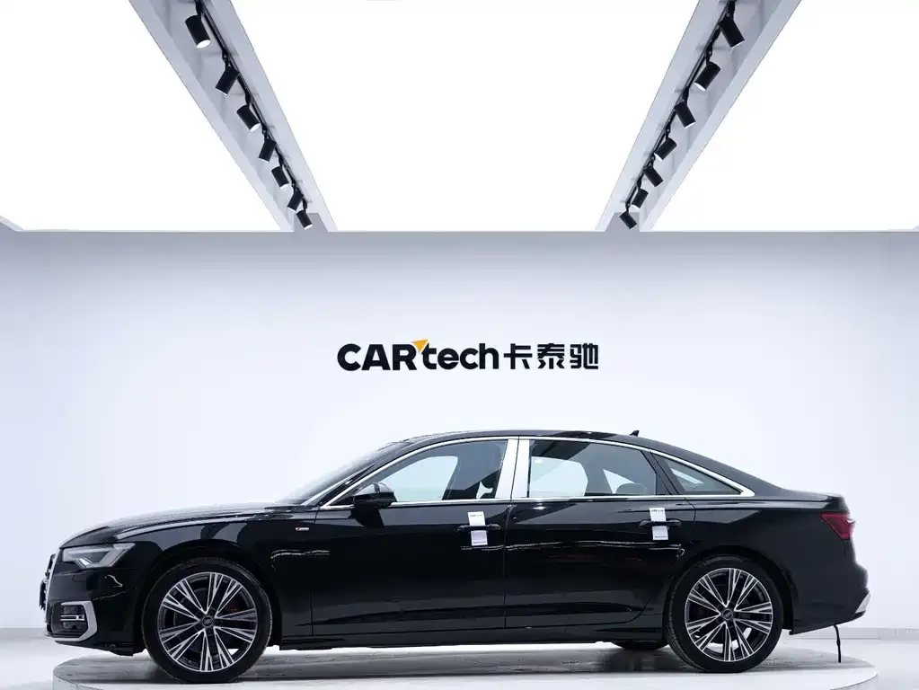 Audi A6L — фото 2