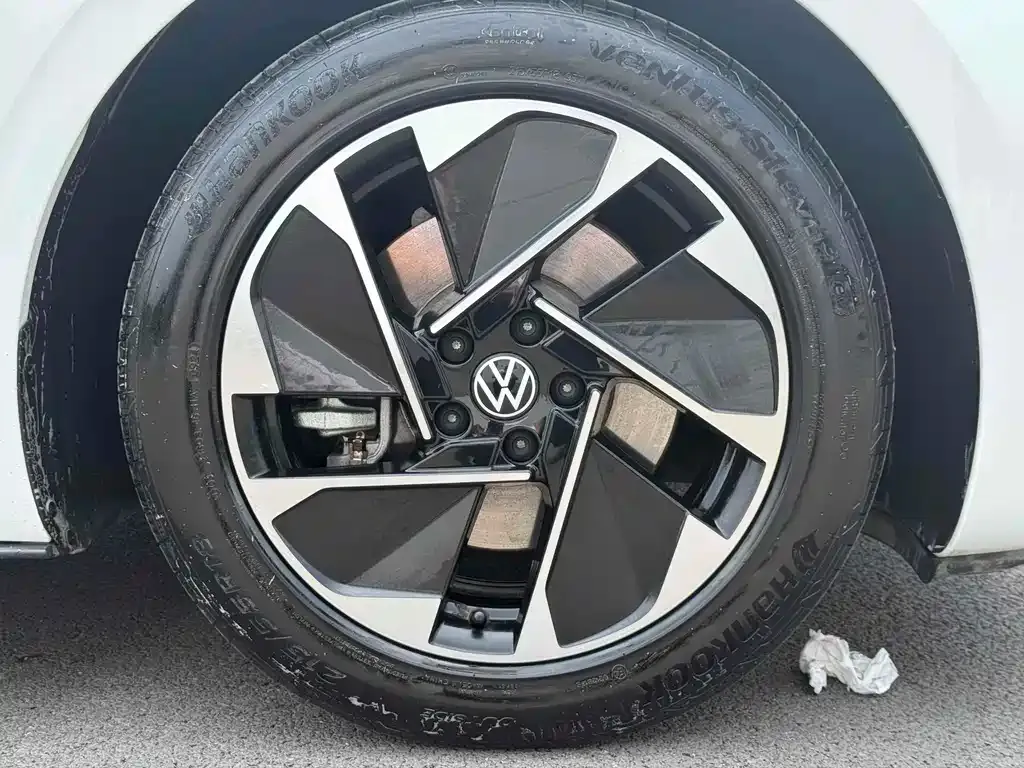 Volkswagen ID.3 — фото 4