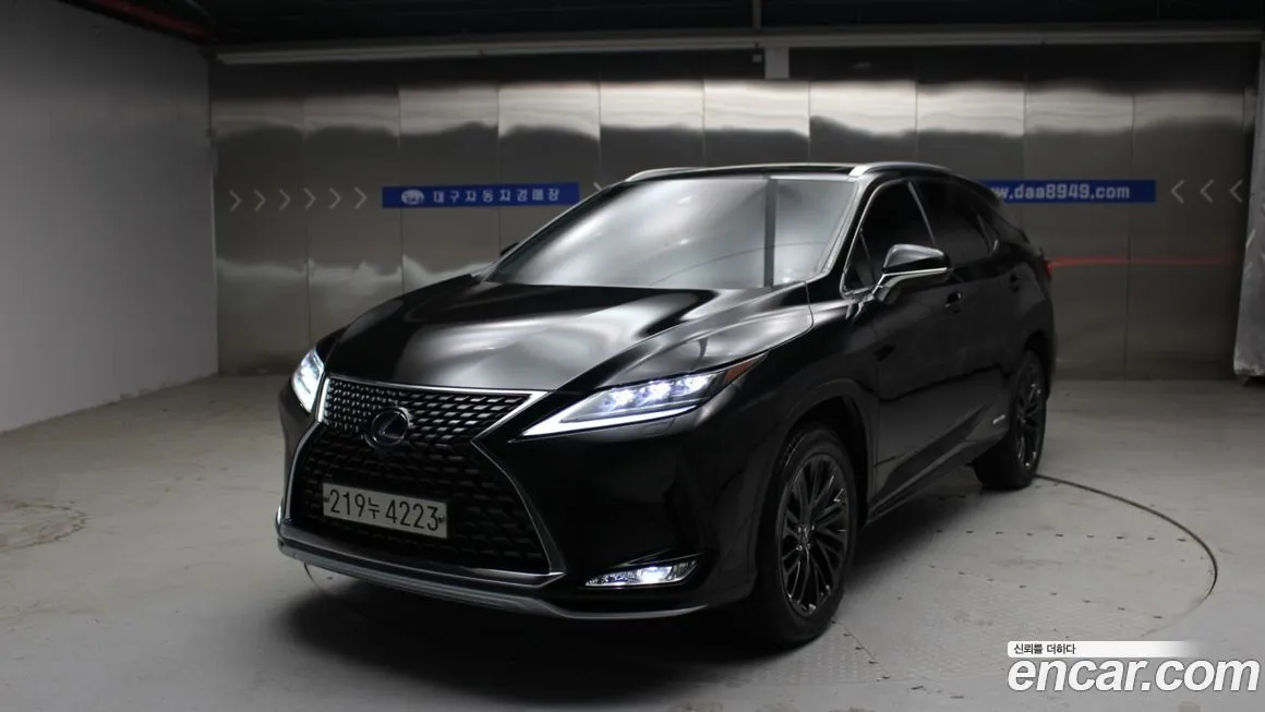 Lexus RX — фото 1